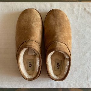 UGG Classic Women’s Slippers - Chestnut - Size 9